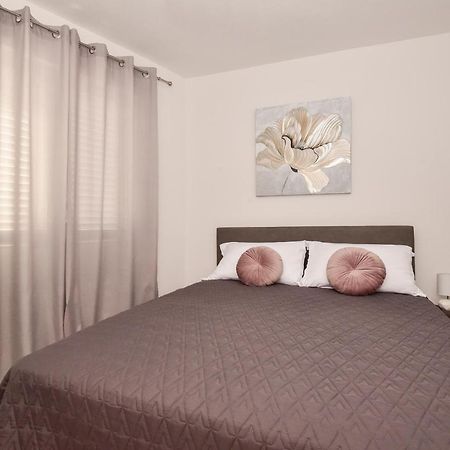 Apartman Luka 伊格拉恩 外观 照片