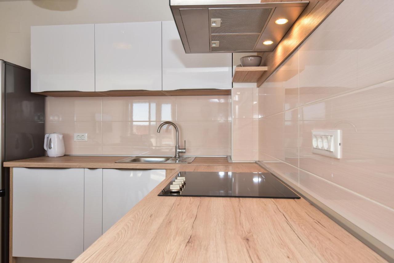 Apartman Luka 伊格拉恩 外观 照片